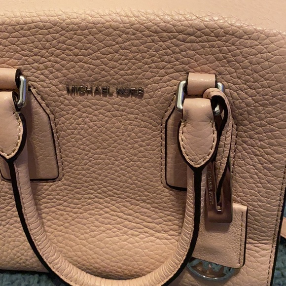 Michael kors handbag - Picture 3 of 11